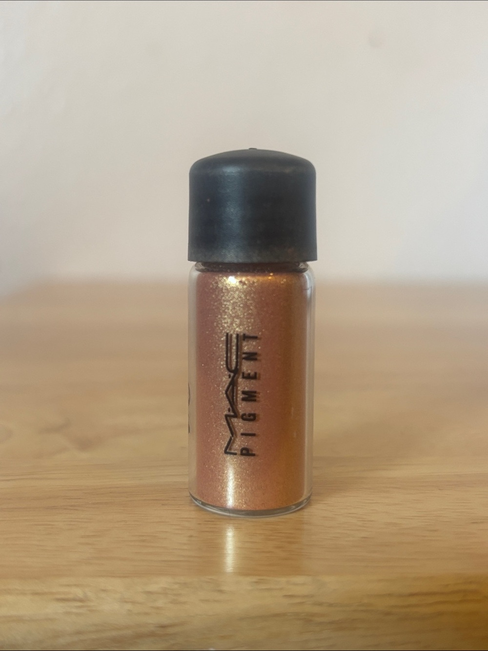 MAC Cosmetics Loose Pigment Eyeshadow, Shade Melon